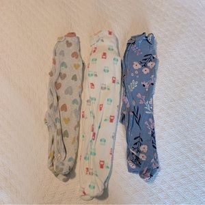 4/$20 Carter’s Baby Girl Sleeper Bundle 6 months